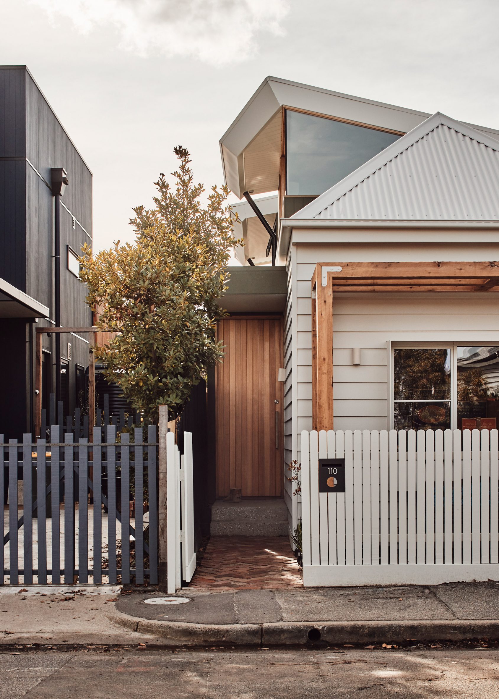 Folded roof extension in Melbourne