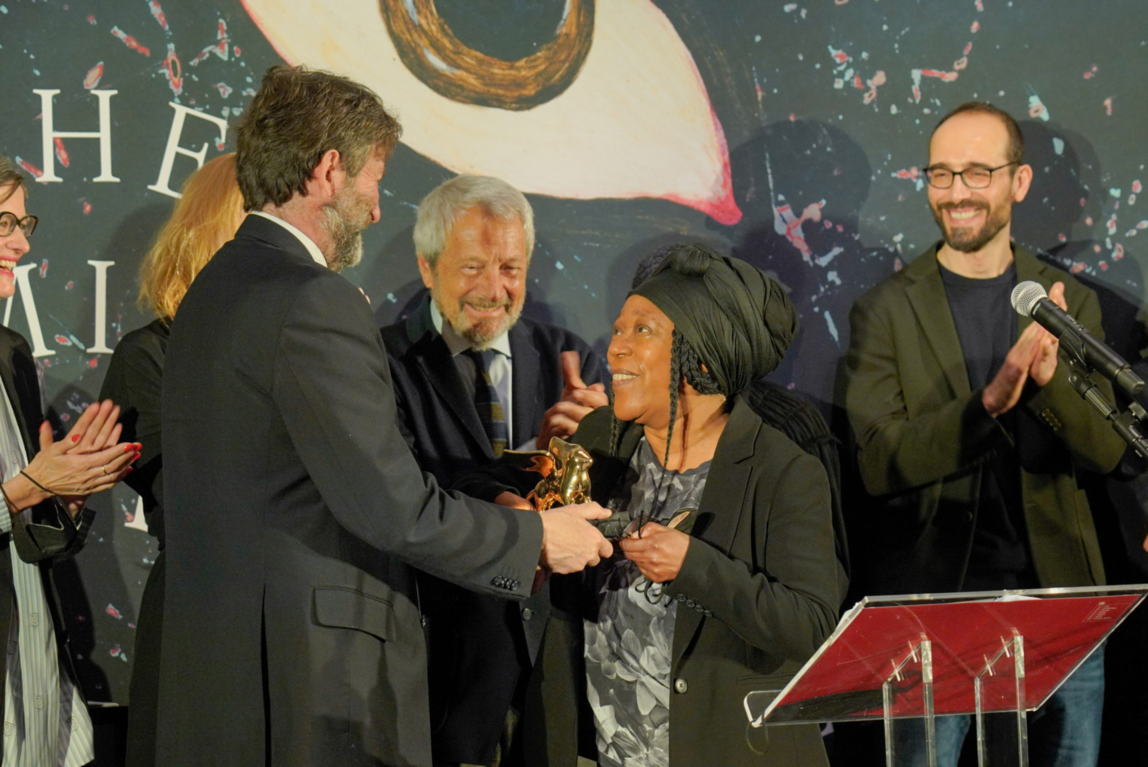 A photograph of Sonia Boyce receiving the Golden Lion for best national participation at the 59th International Art Exhibition
