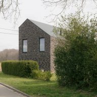 DéDal Architectes creates angular brick home in Belgium