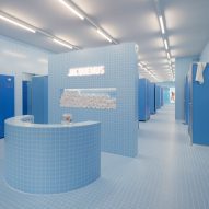 Image of a blue tiled replica dressing room at Le Bleu