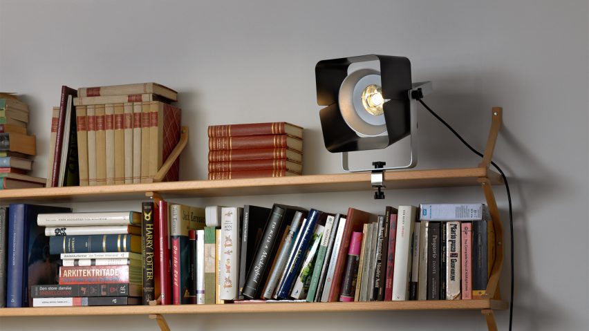 Luminaires Series 100 spotlight on a bookshelf