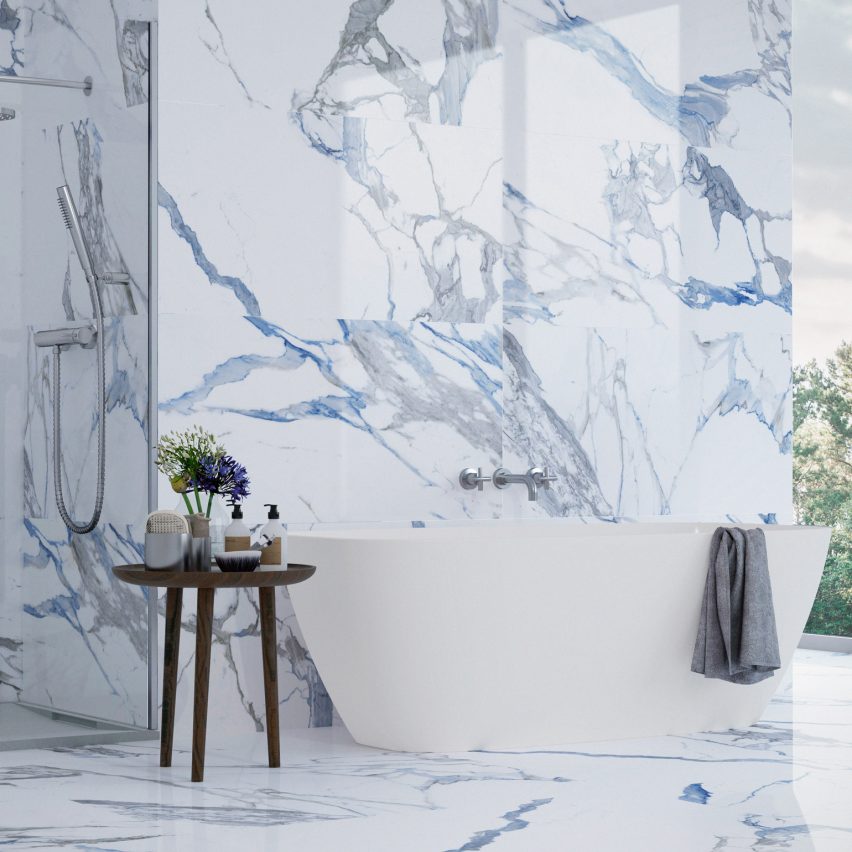 Bathroom featuring Medici tiles by Azulejos Benadresa
