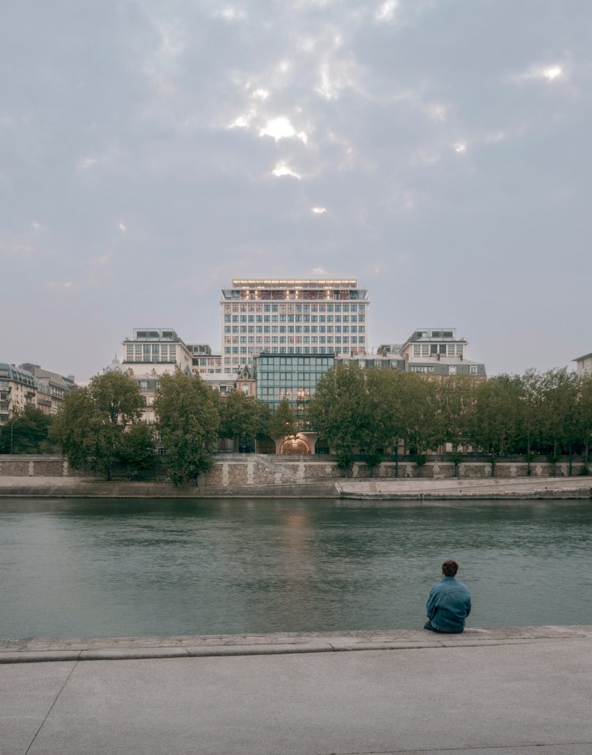Buildings behind River Seine in Paris