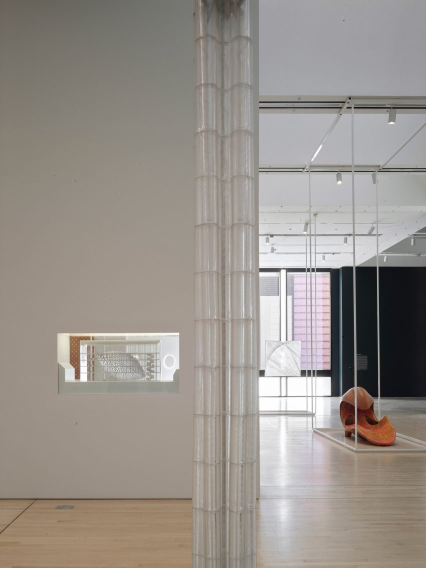 Glass column by Neri Oxman
