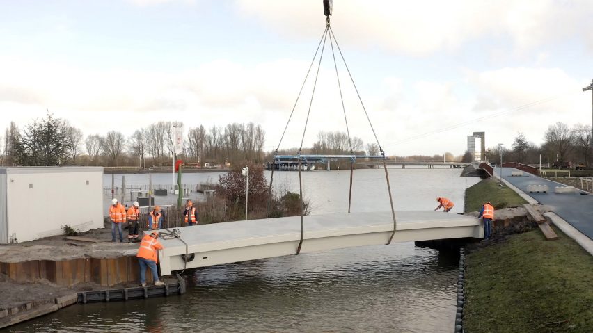 Smart Circular Bridge deck being installed in Almere