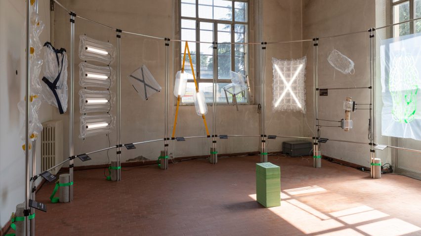 Air Supply installation by Muthesisus University students at Alcova at Milan design week 2022