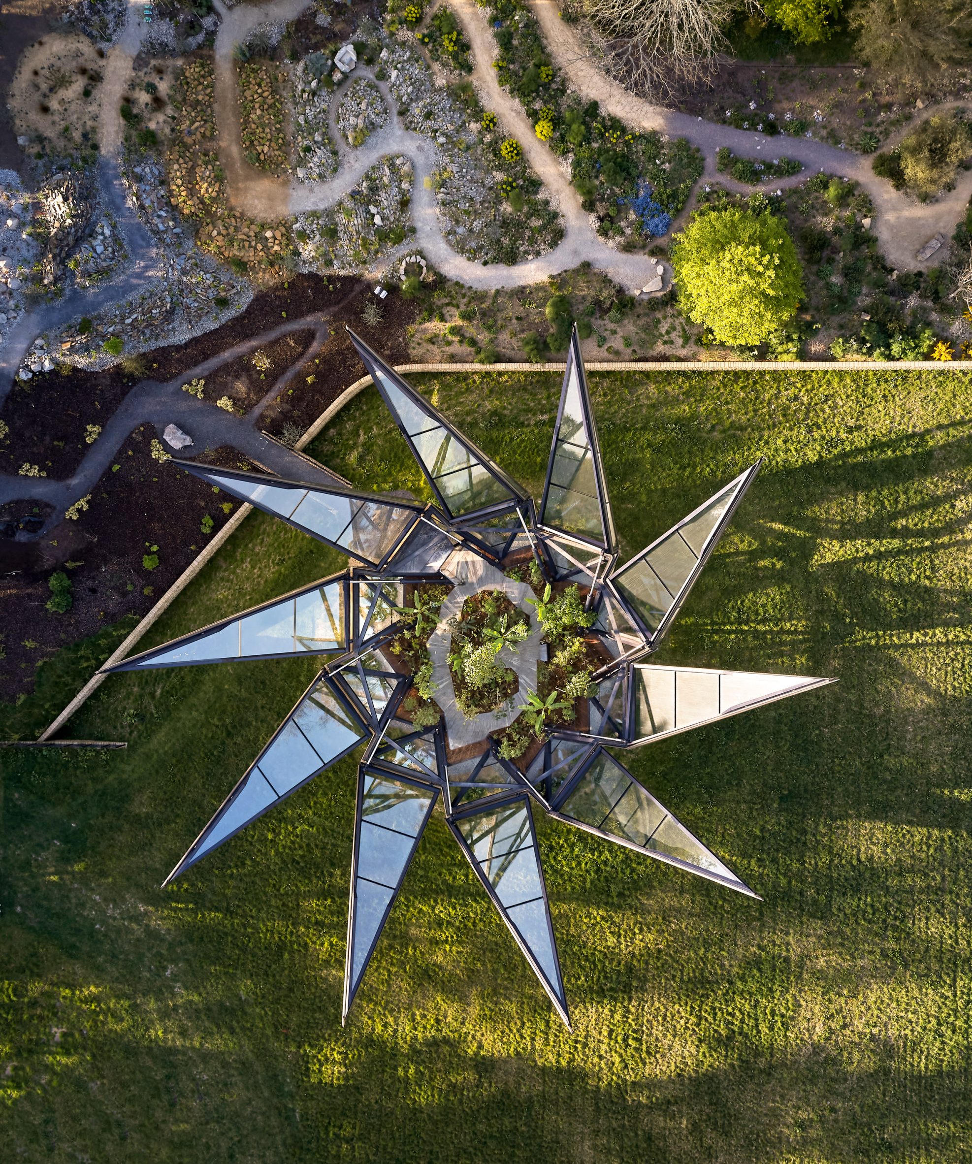 Aerial view of Glasshouse by Heatherwick Studio