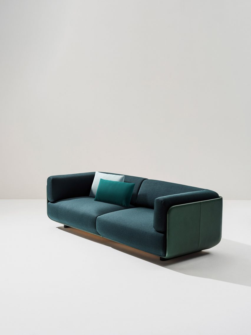 Modular Shaal sofa by Doshi Levien for Arper