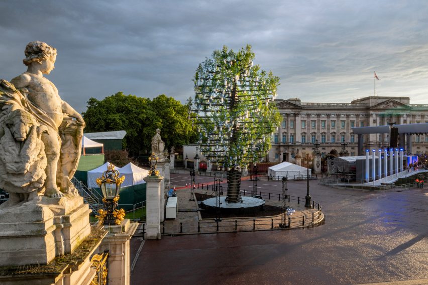 Fake tree outside Buckingham Palace