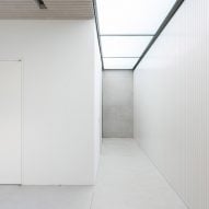 Xavier Hufkens gallery extension by Robbrecht en Daem