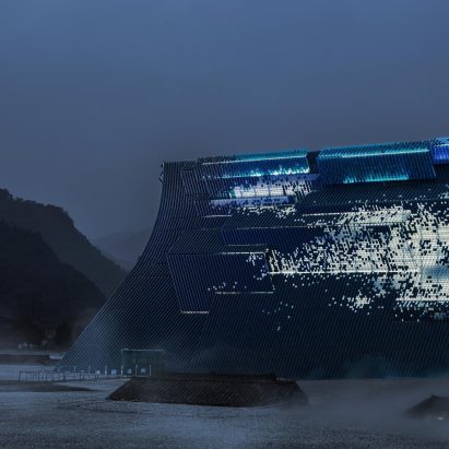 Unique Mount Emei – Land of Dramas by Beijing Leuchte Lighting Design
