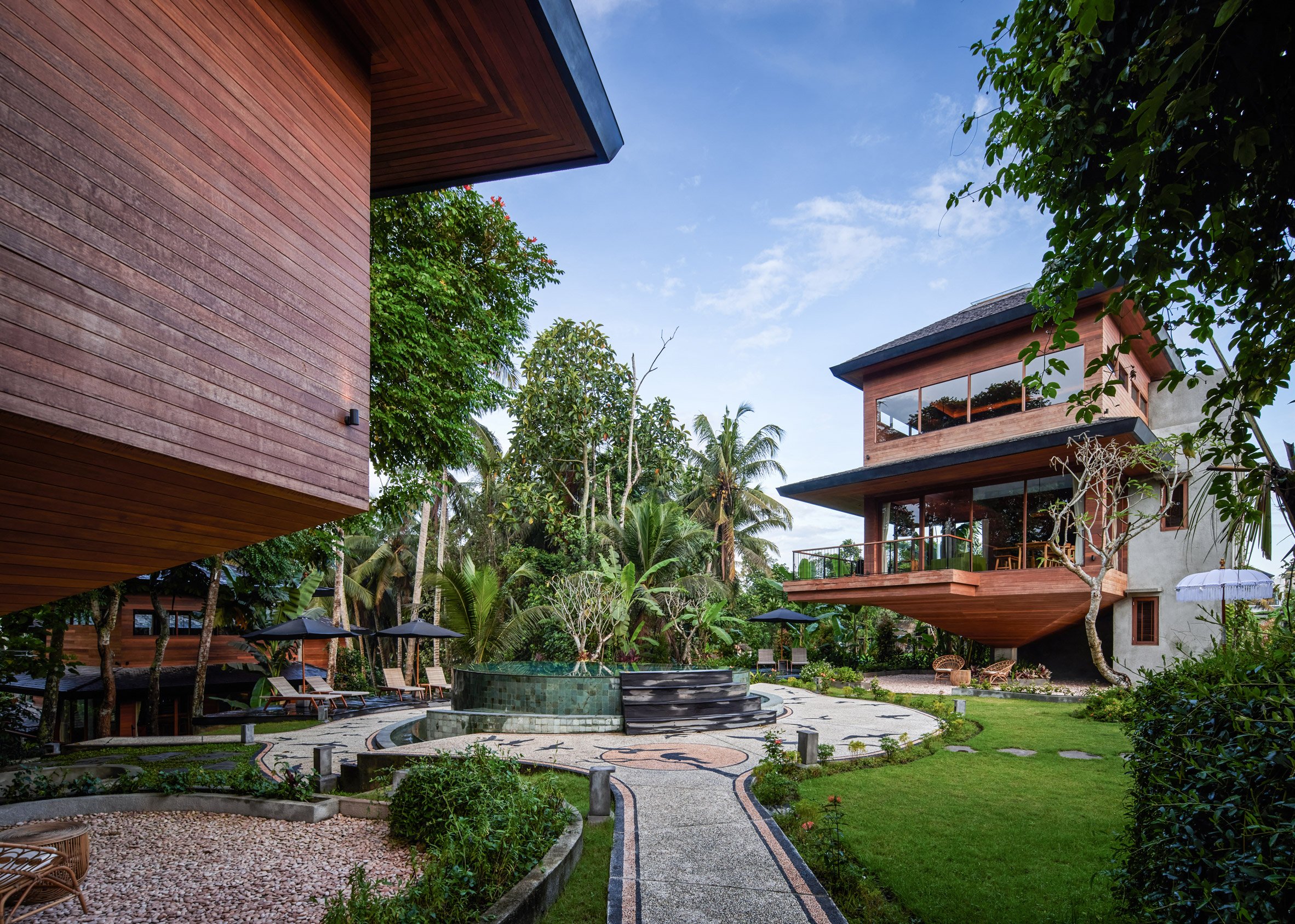 Courtyard of the Birdhouses resort in Bali