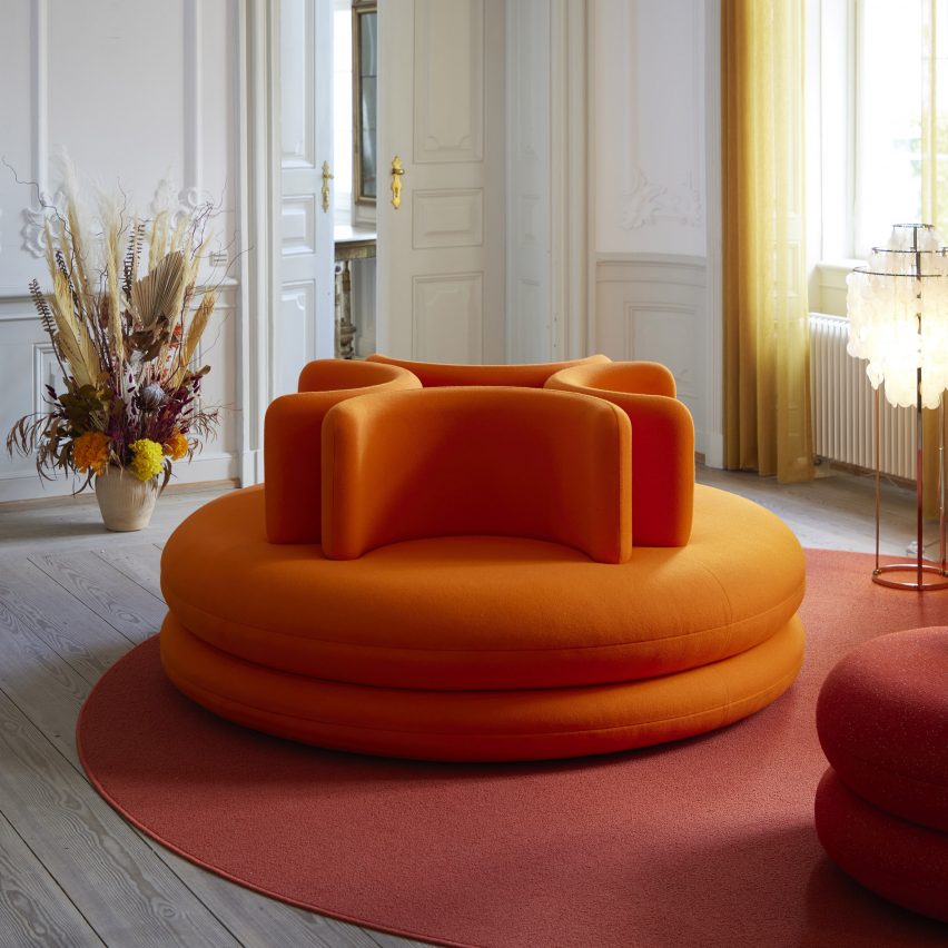 Orange Easy sofa by Verpan