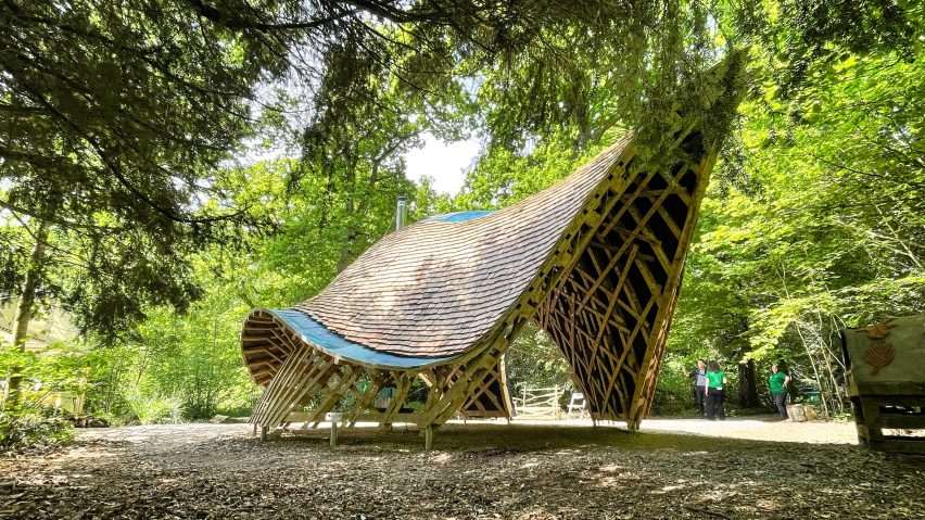 Timber shelter at Westonbirt arboretum by Invisible StudioÂ 