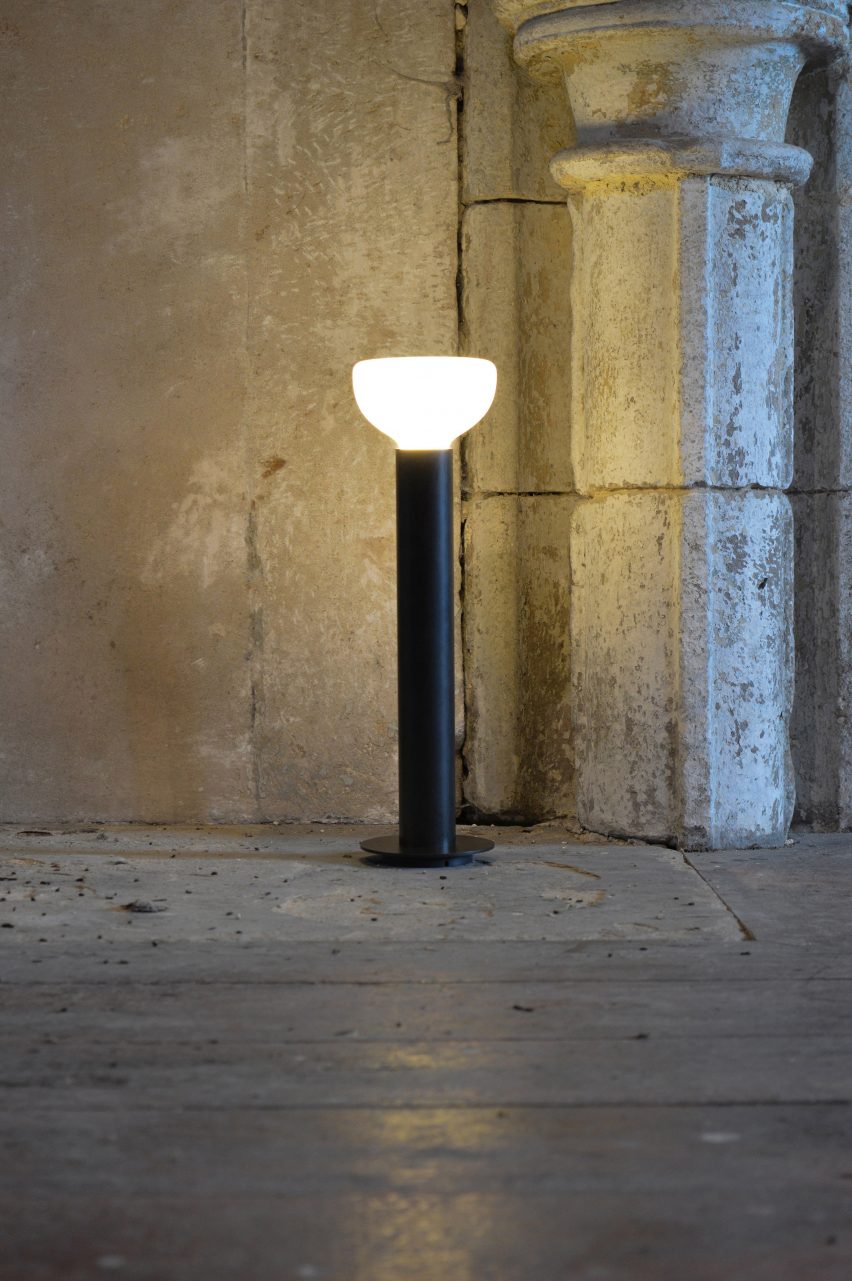 Лампа-факел от Энтони Форсайта
