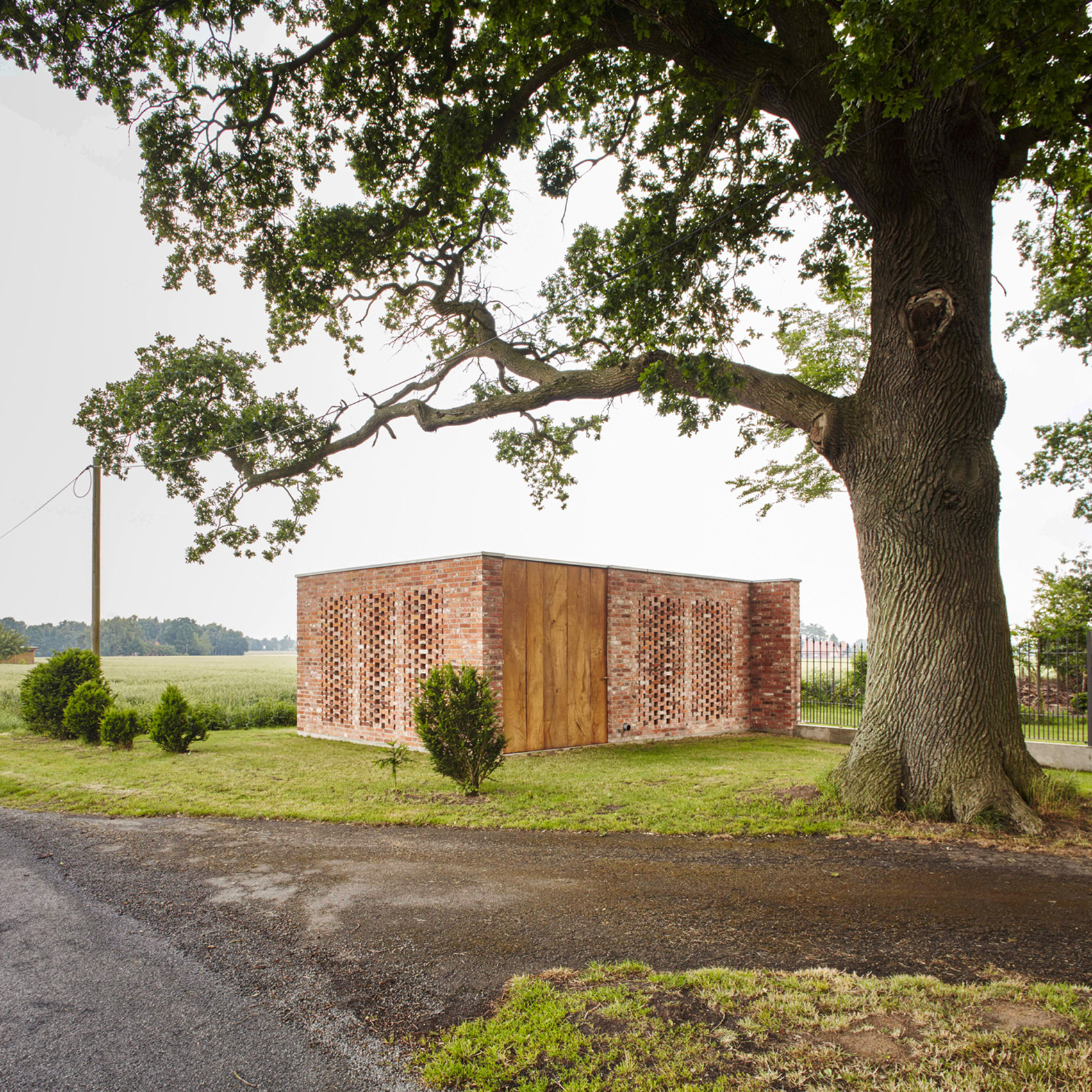 Brick Remisen-Pavilion by Wirth Architekten