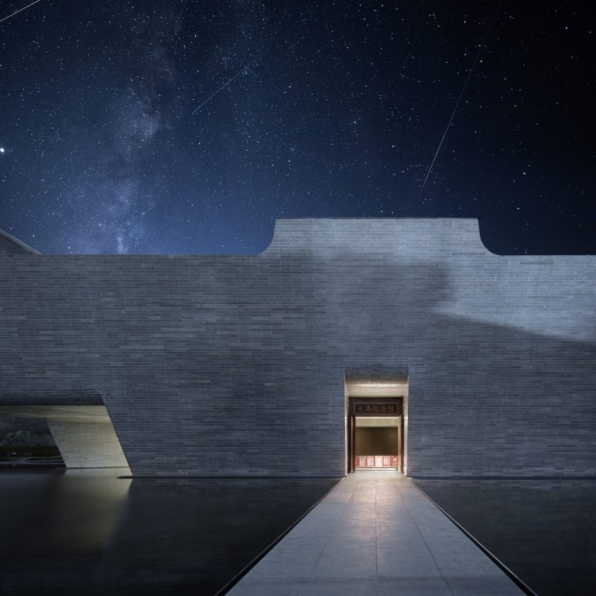 Da Yu Memorial Hall by The Architectural Design & Research Institute of Zhejiang University Co.