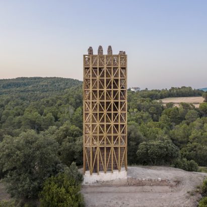 A geometrical building designed by Carles Enrich Studio