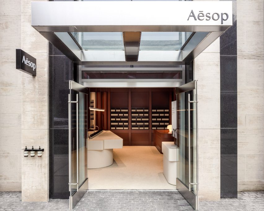 Aesop Yorkville entrance from the street