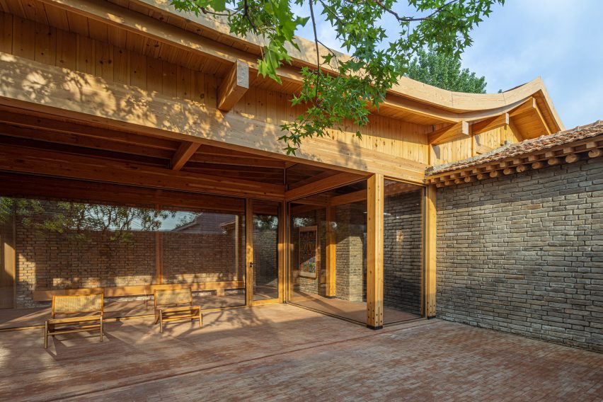 Exterior of Chinese courtyard house by Arch Studio