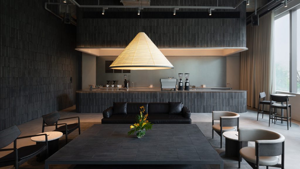 Traditional Chinese Roof Tiles Decorate Blue Bottle Coffee Shop In Shanghai 5231