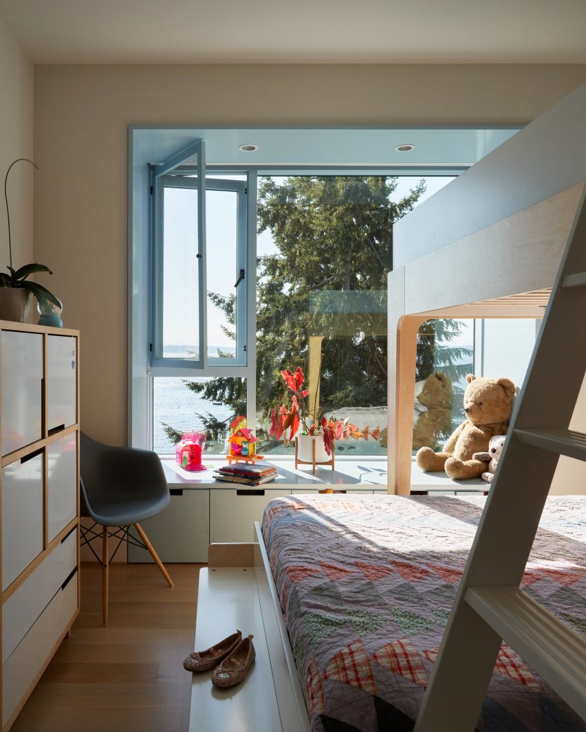 Children's bedroom in Seattle Fauntleroy Residence by Heliotrope