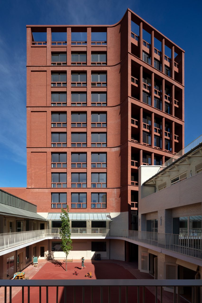 Red housing tower in London won the Neave Brown Award