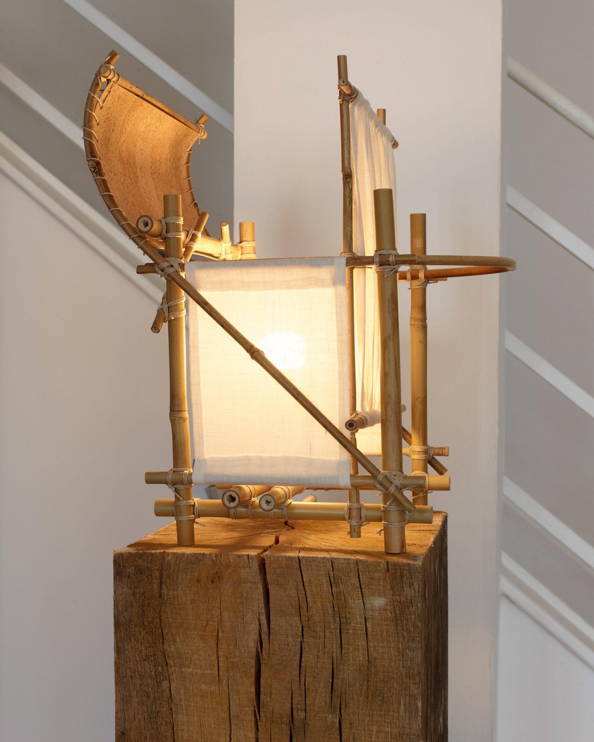 Lamp made from hemp fabric and bamboo