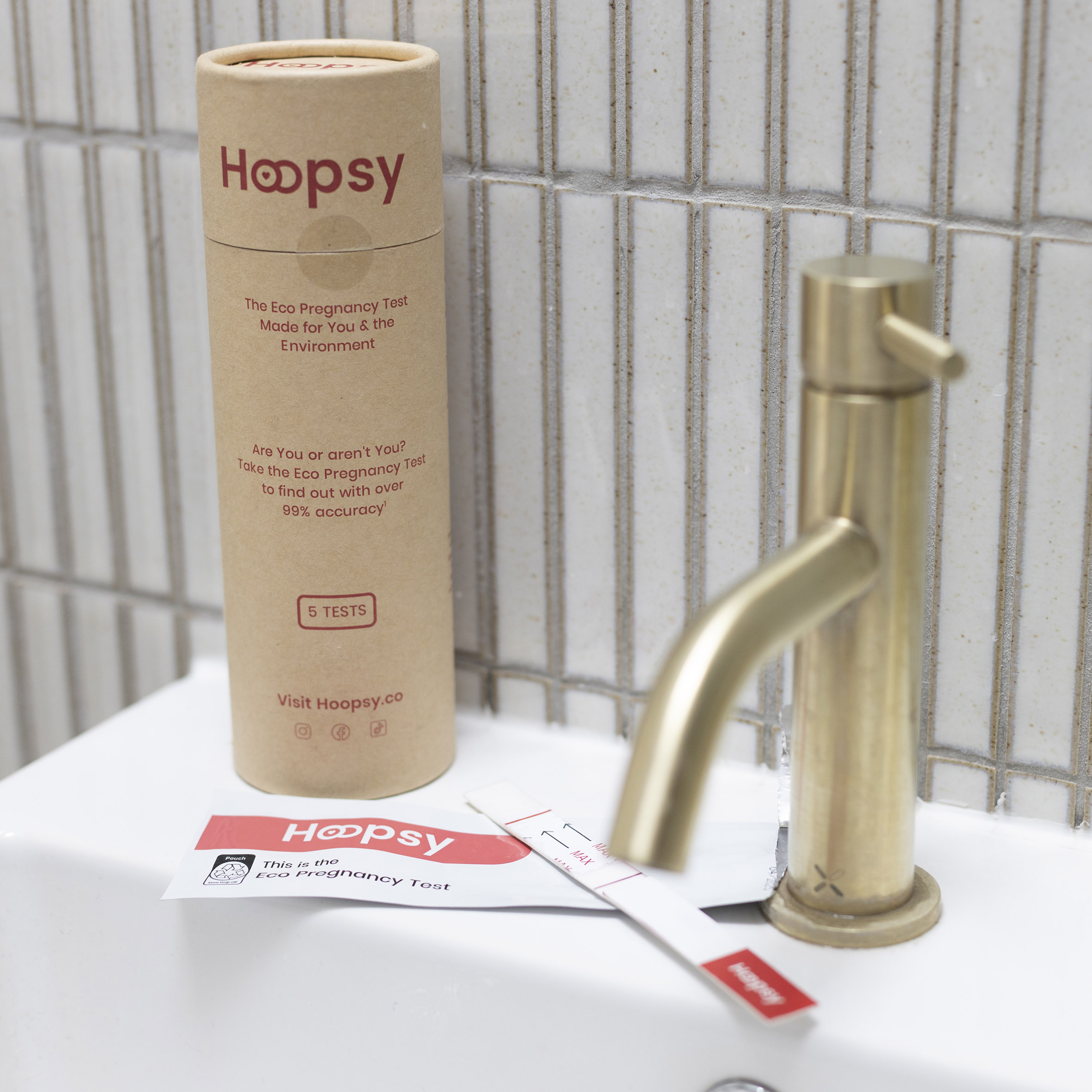 Hoopsy is a paper pregnancy test designed to tackle plastic waste