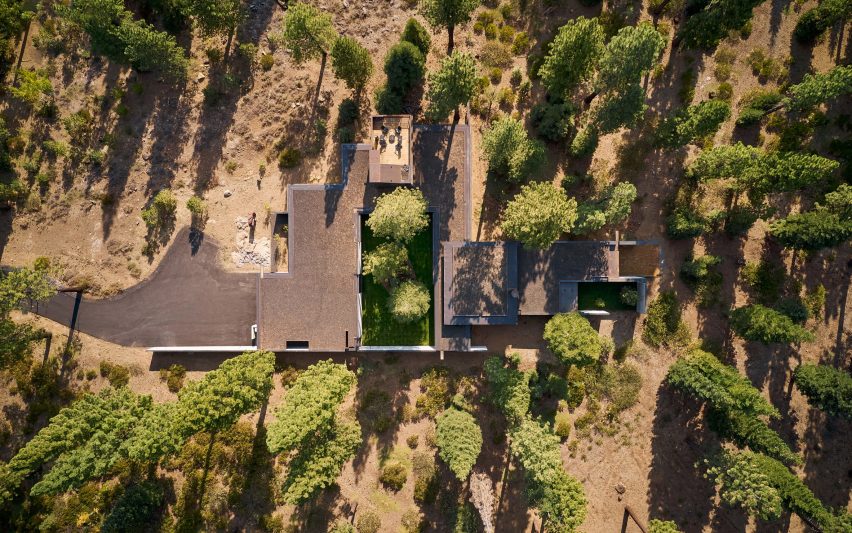 Analog House from above with central courtyard
