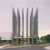 Pezo von Ellrichshausen creates monolithic Less pavilion in Canberra