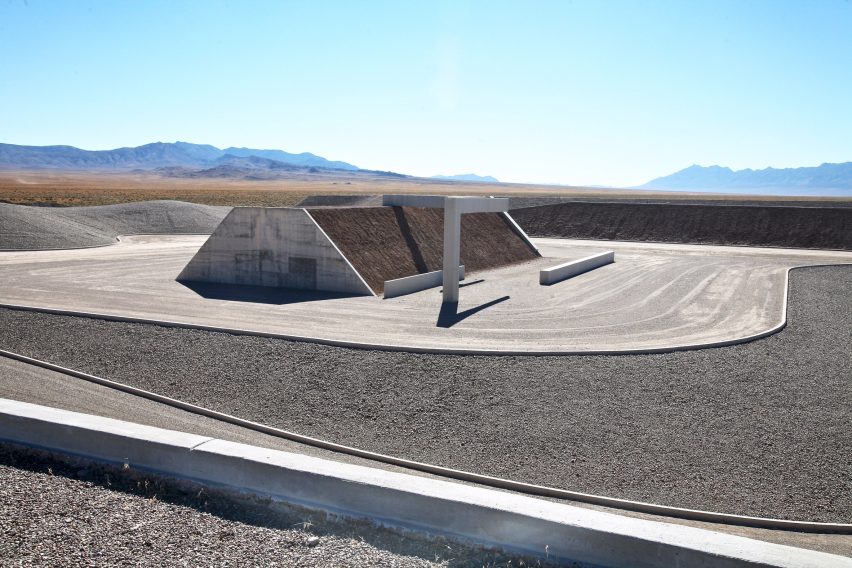 Michael Heizer desert sculpture