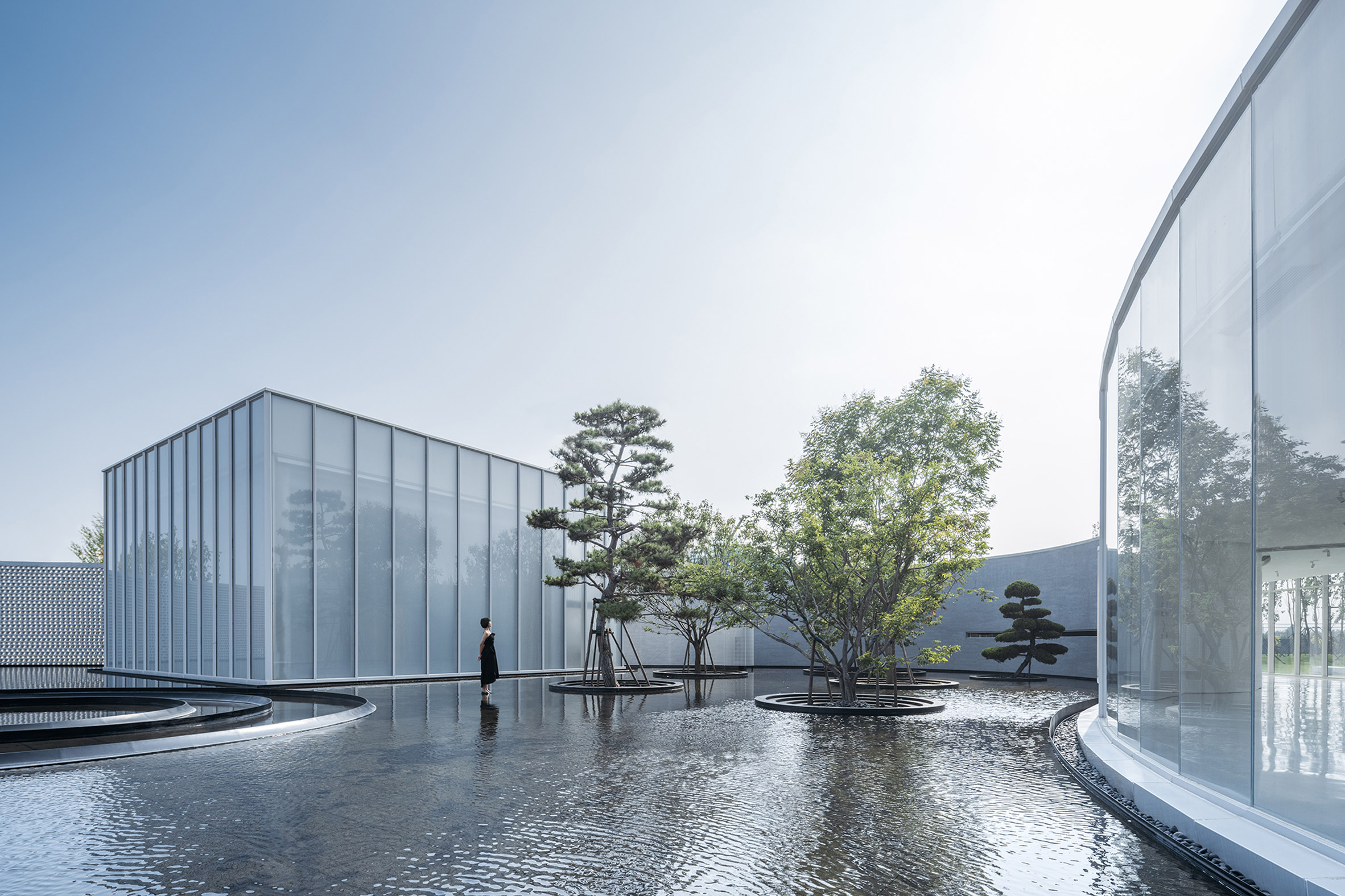 Water feature in Monologue Art Museum by Wutopia Lab