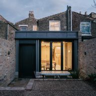 Magpie House extension by DGN Studio