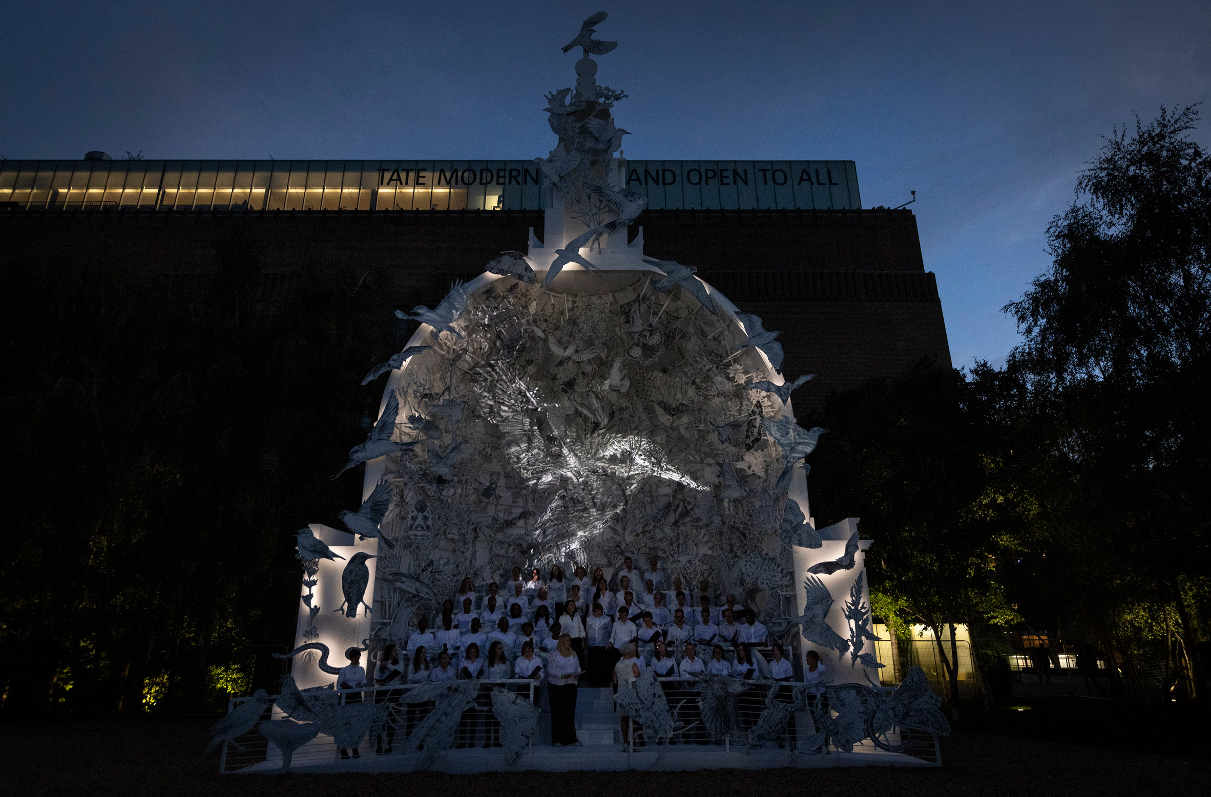 Cartier: Es Devlin Creates Sculpture Highlighting London's Endangered  Species - Luxferity