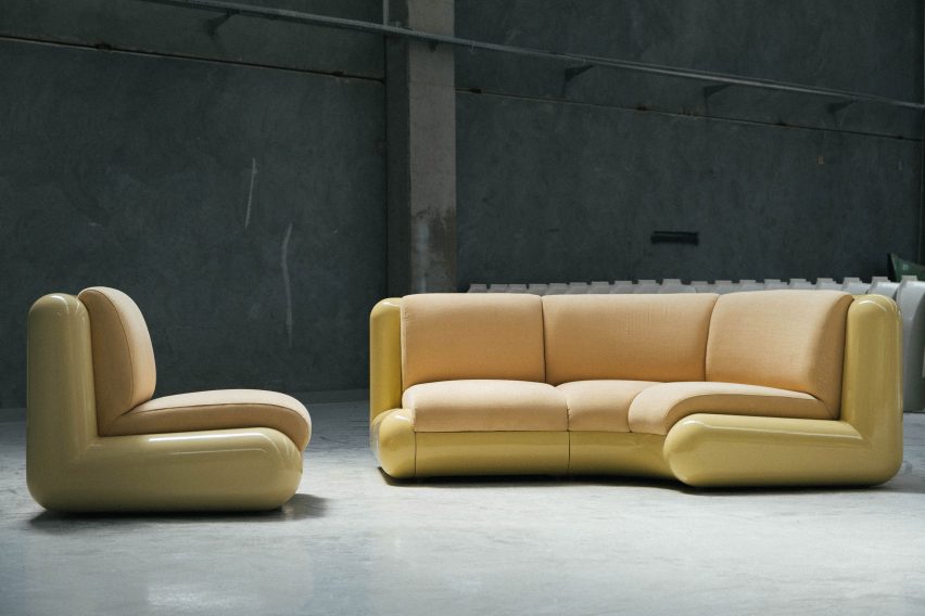 A modular cream coloured sofa