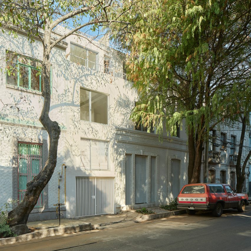 Zeller & Moye creates earthquake-resistant La Ribera housing block in Mexico City