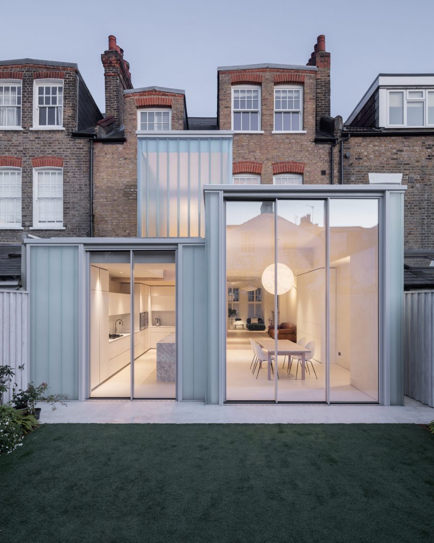 Glass extension to Victorian townhouse in London