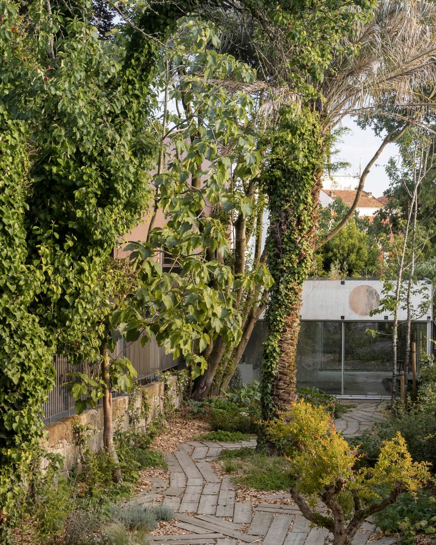View of Very Tiny Palazzo hidden in Porto garden