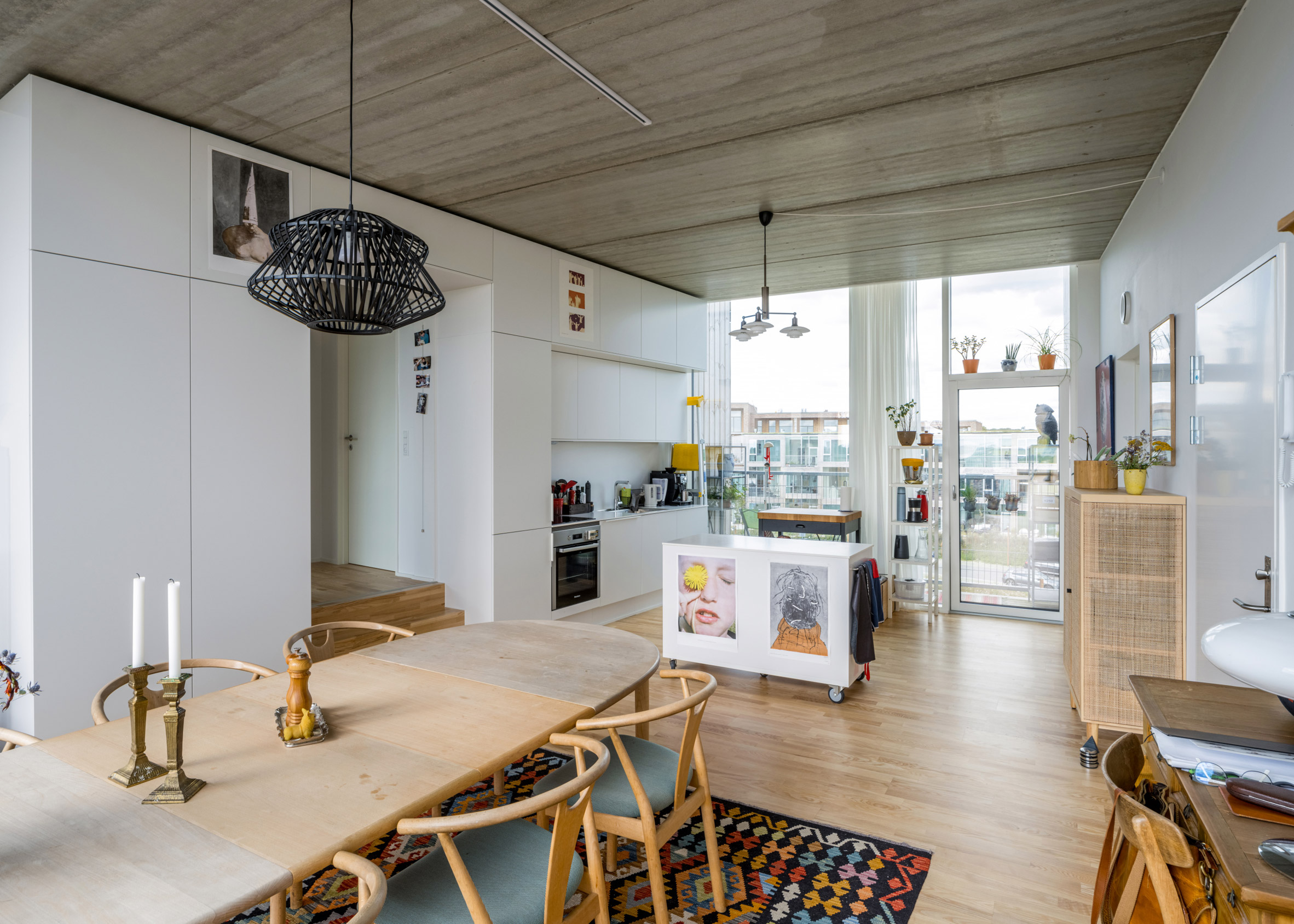 Concrete ceiling in Danish apartment 