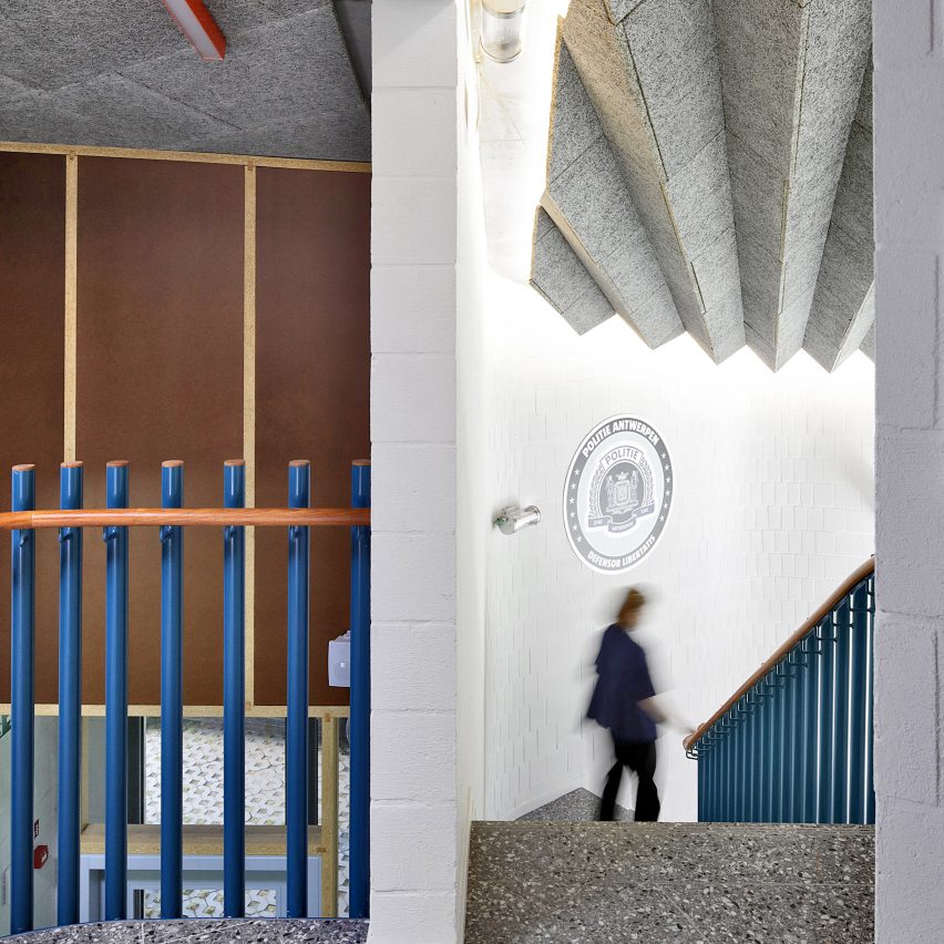 Interior of police station by Bovenbouw Architectuur