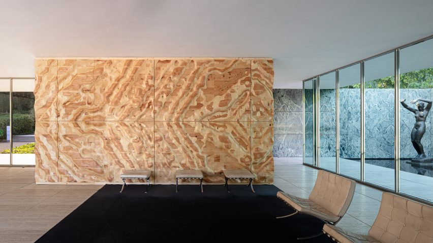 Interior image of a wooden wall at the Mass is More installation at the Barcelona Pavilion