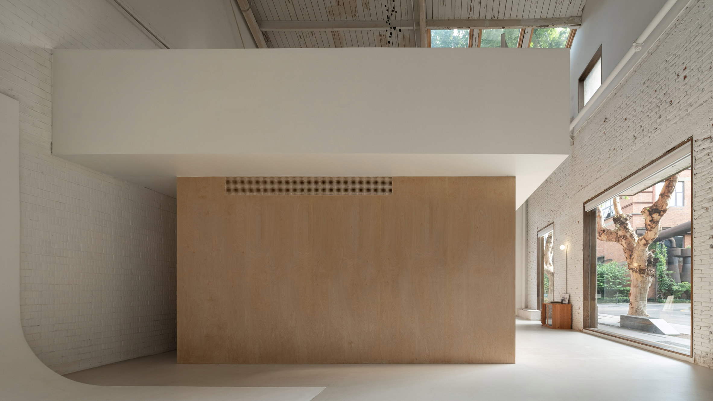 Muhhe Studio inserts "wooden box" into factory to create photographer's studio - Vimarsana News
