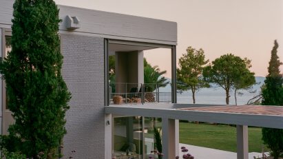 Exterior image of Grid House and its ocean views