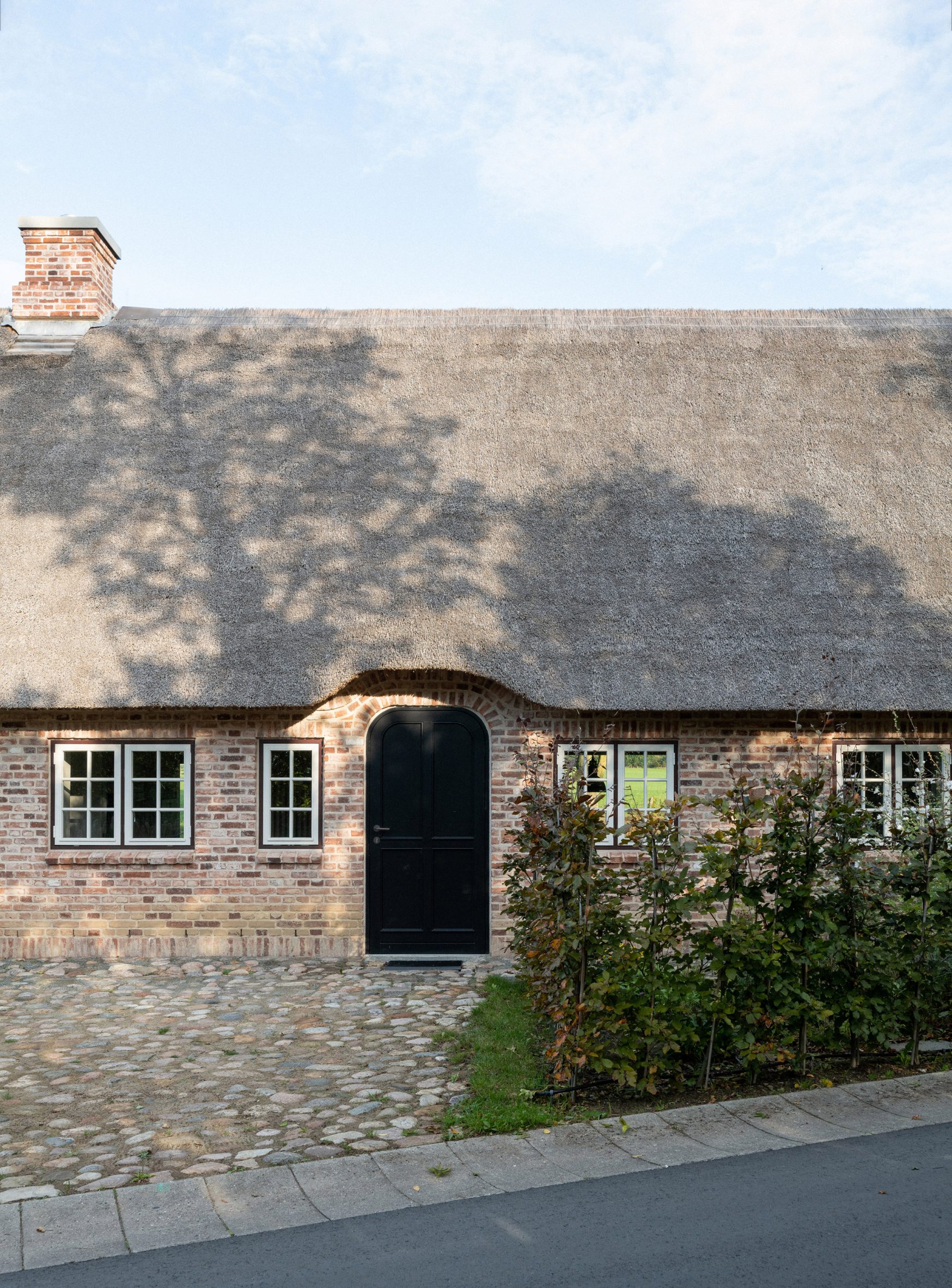 Facade of Nieby Crofters Cottage by Jan Henrik Jansen and Marshall Blecher