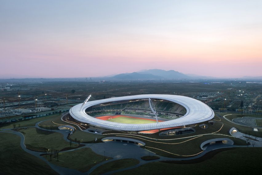 Extérieur du stade de Quzhou en béton et en acier 