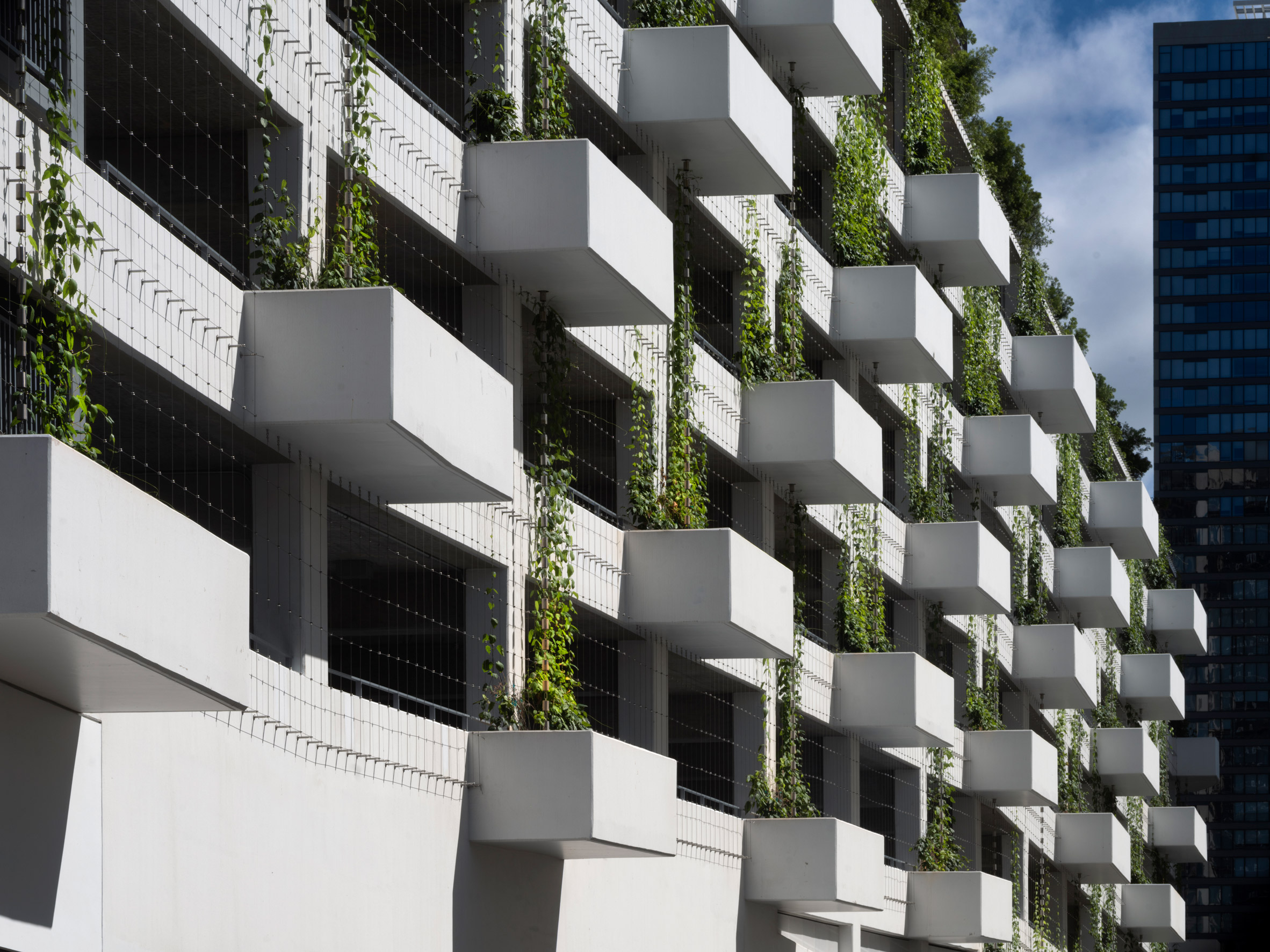 Studio Gang wraps Hawaii skyscraper in sugar cane-informed facade