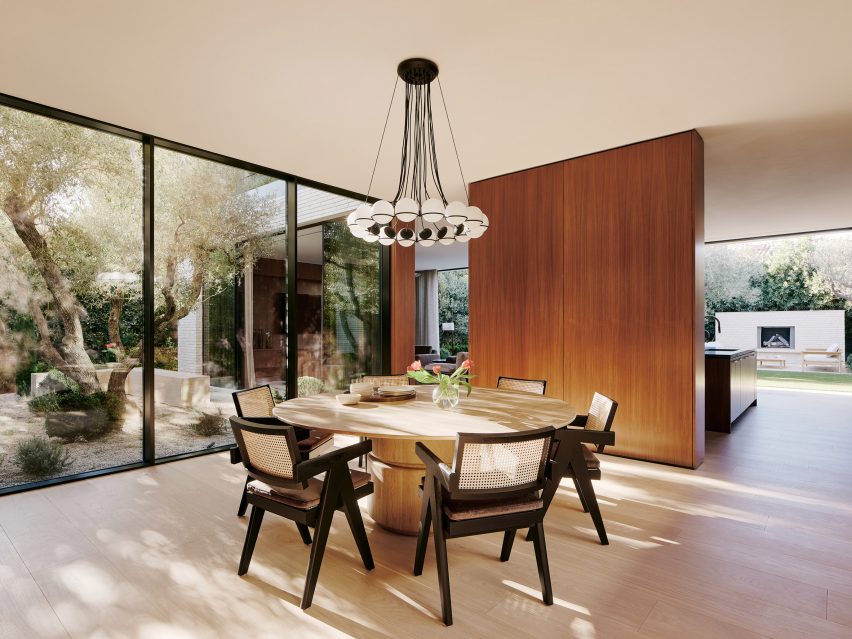 Dining room of the Vingtième house by Woods and Dangaran