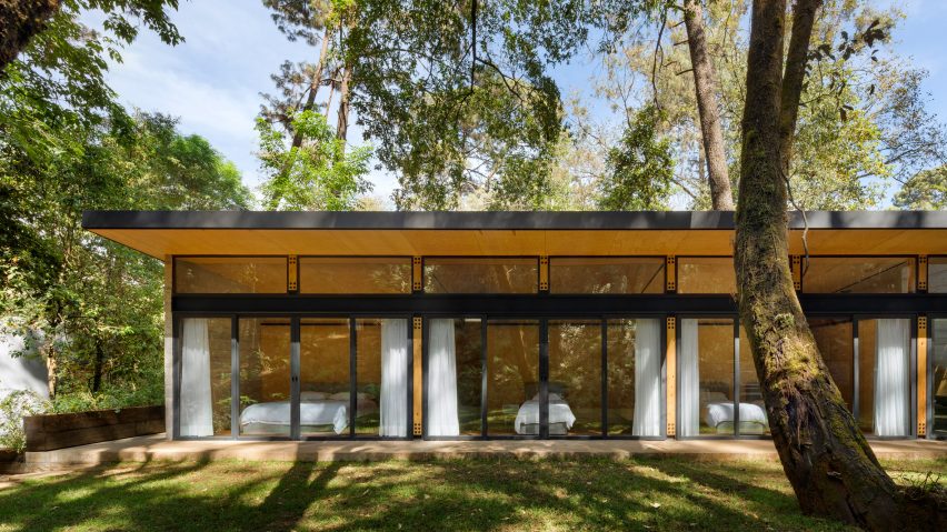 Mass timber home in Valle de Bravo