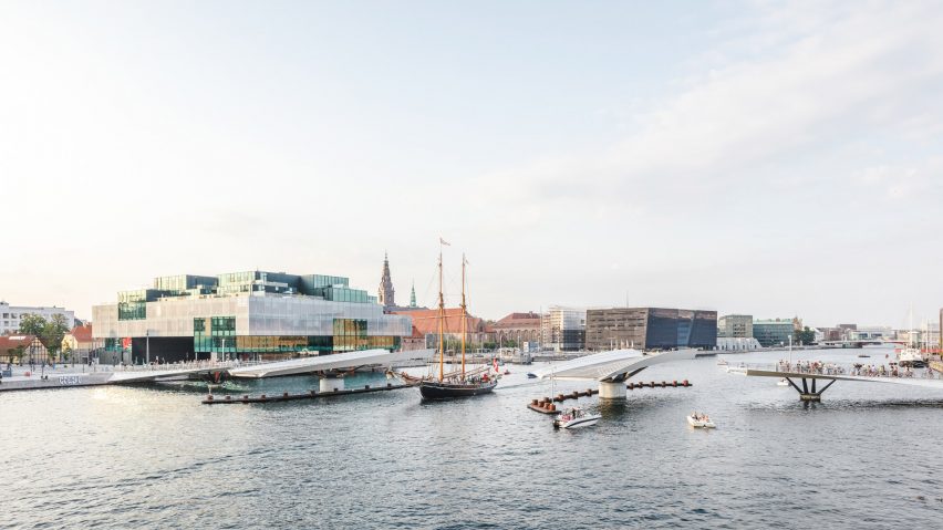 Lille Langebro cycling bridge in Copenhagen by WilkinsonEyre and Urban Agency
